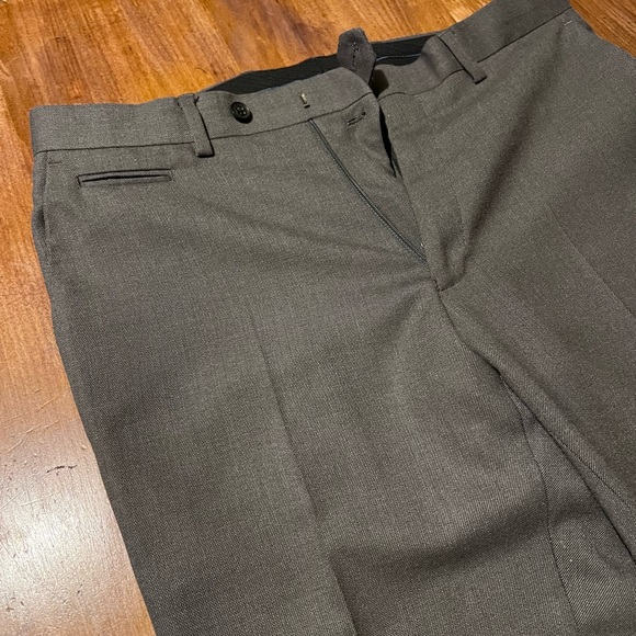 Grey Kenneth Cole Suit- excellent condition - Picture 5 of 6